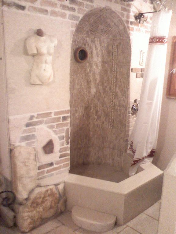 Musician'S Round House & Castello Villa Vatos Room photo